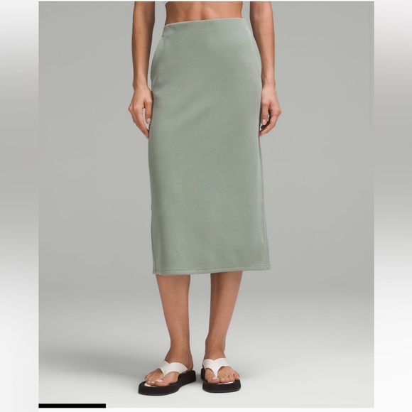Softstreme High Rise MIDI Skirt - Picture 2 of 5